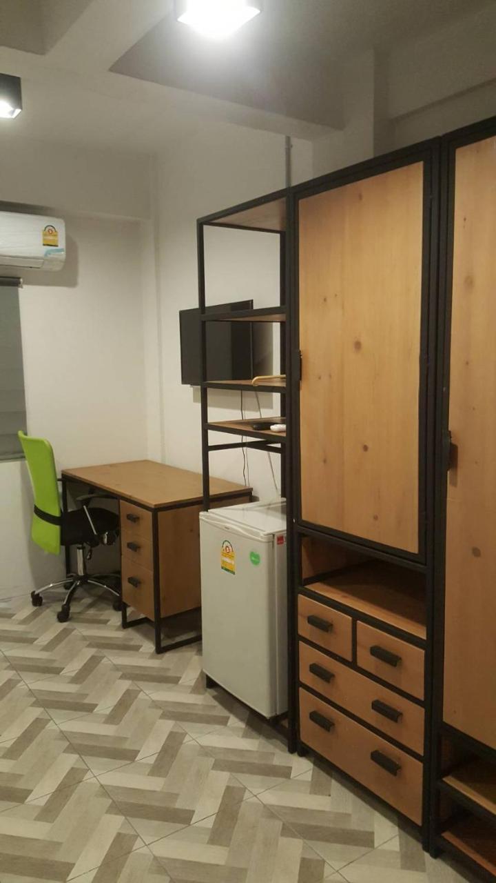 Js Mansion 호텔 방콕 외부 사진